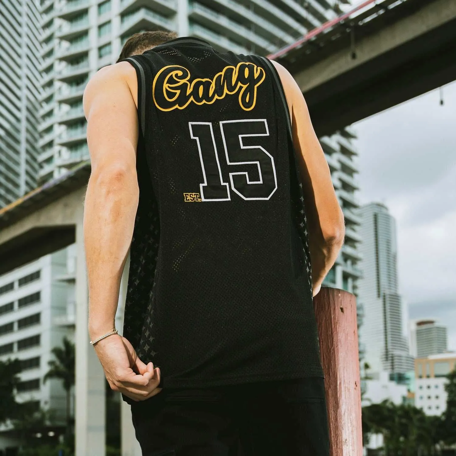 Basketball Jersey in Black