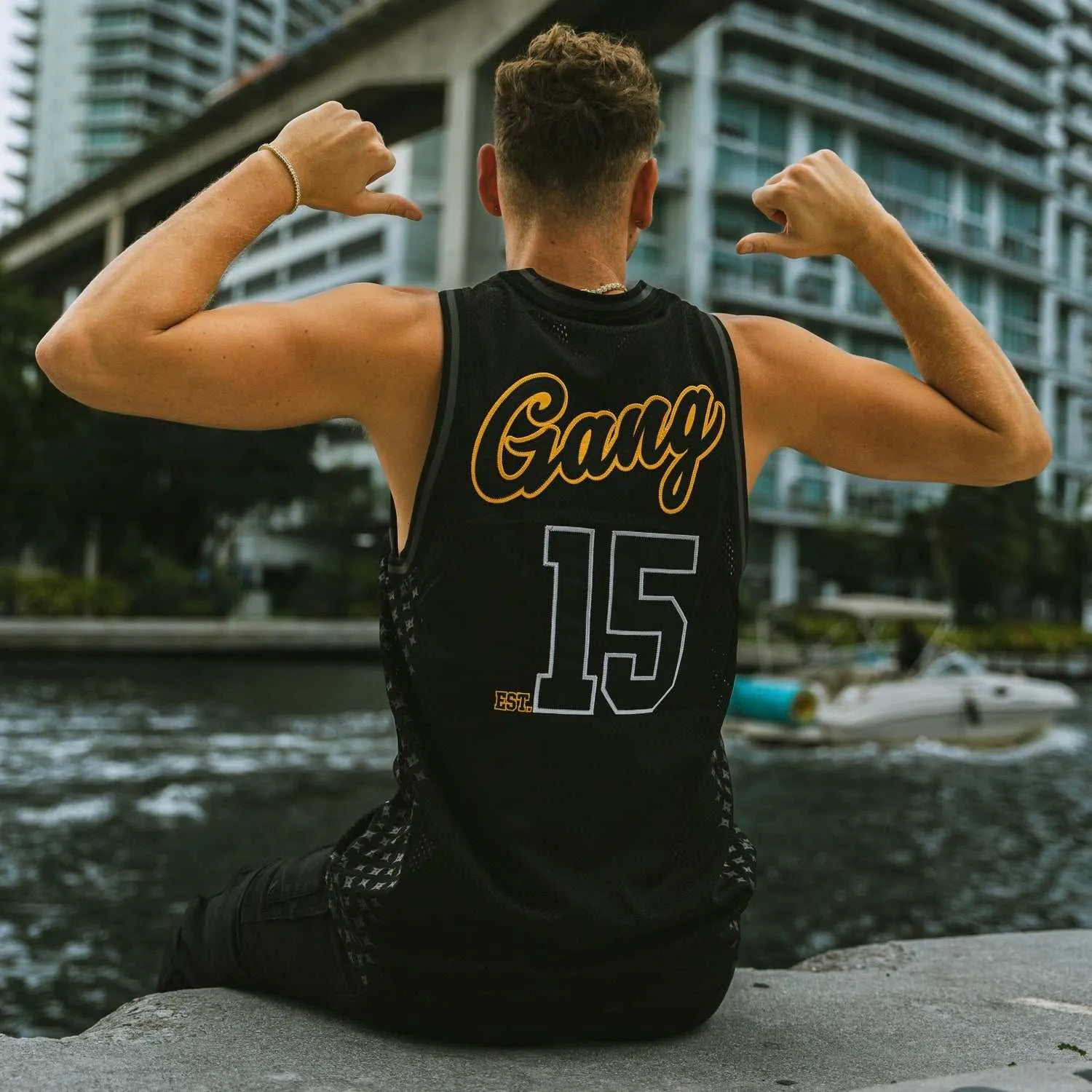 Basketball Jersey in Black