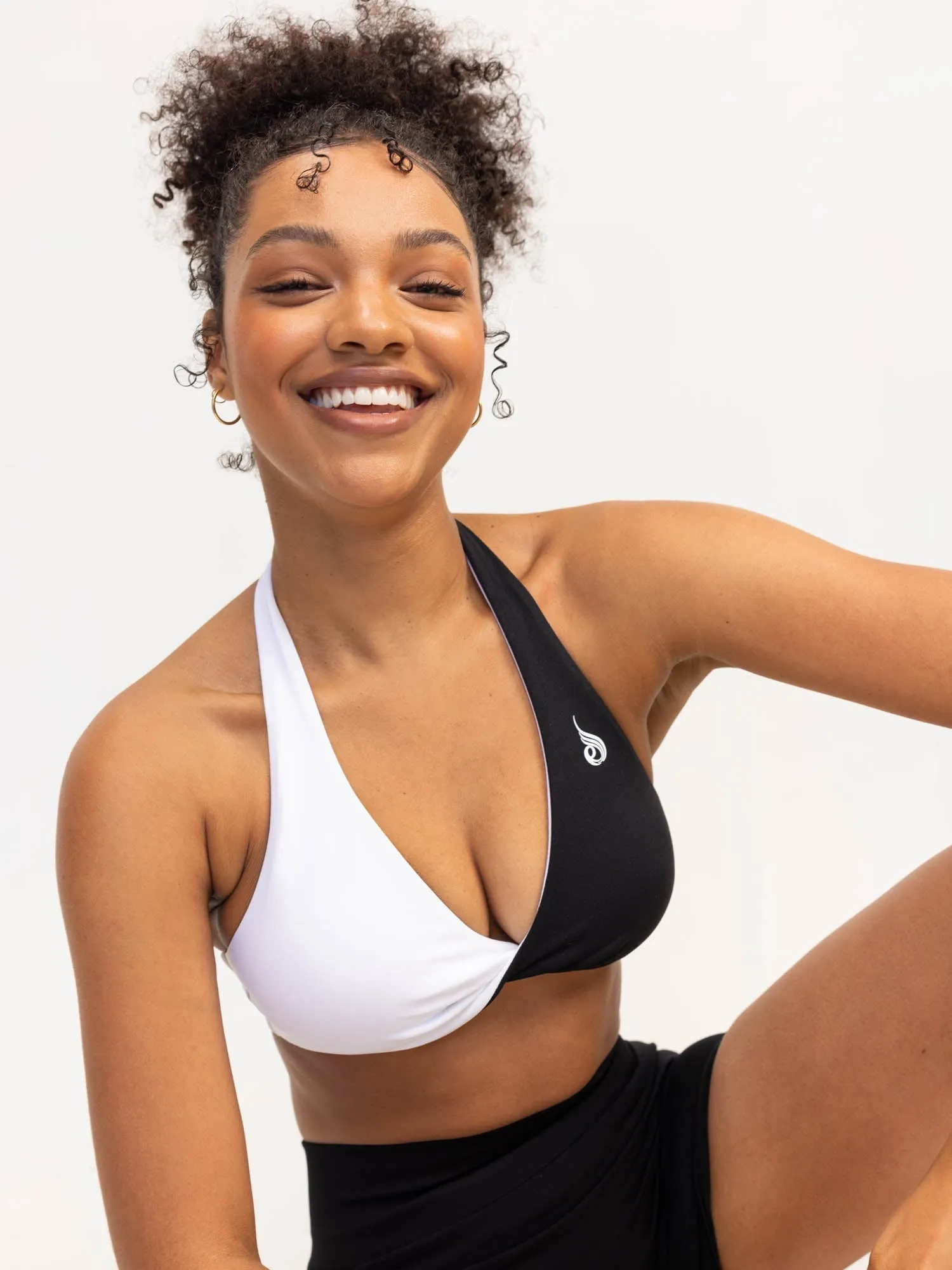 Duo Halter Twist Sports Bra - Black/White