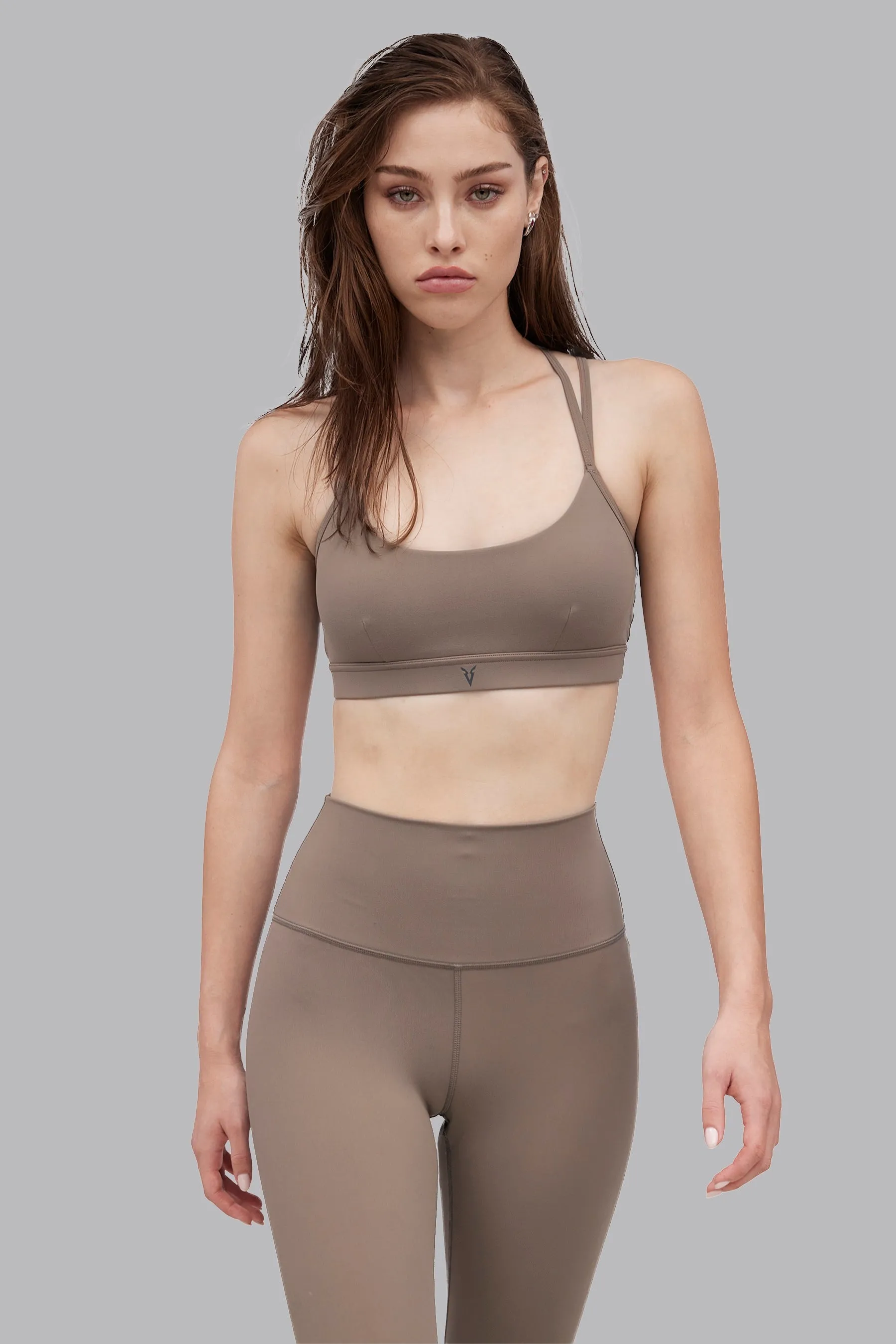 V_SCULPT® STRAPPY SPORTS BRA - Tan